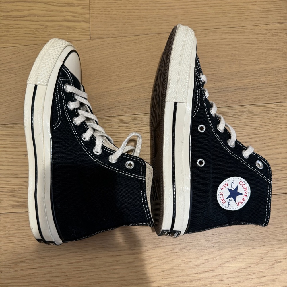 Converse women chuck